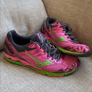 Mizuno Shoes